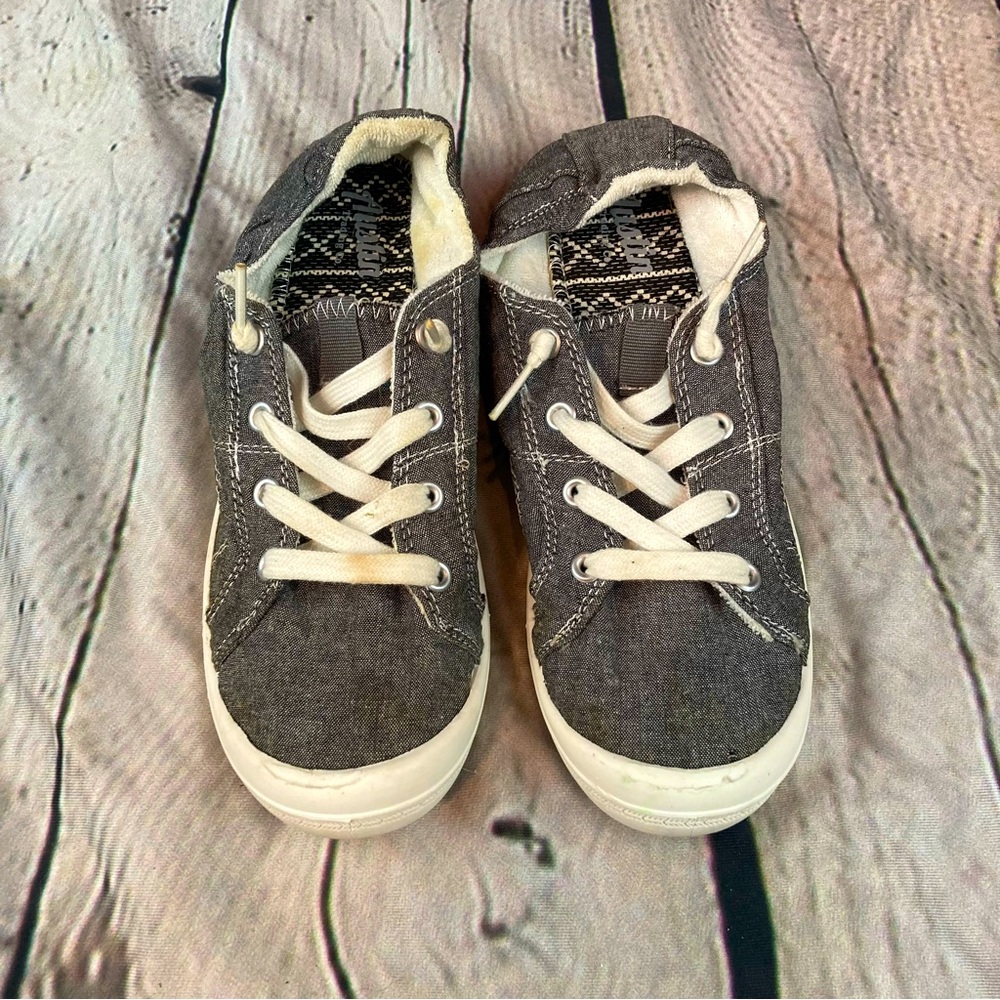 Austin Trading Co. Grey Women’s Slip On Sneakers